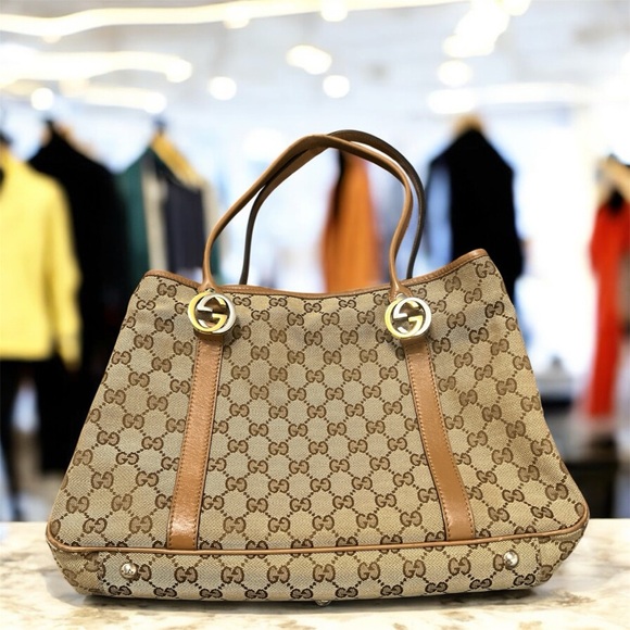 Gucci, aunthentic, tote 2 way style, 2 tone gold and silver GG sign both sides - Picture 3 of 17
